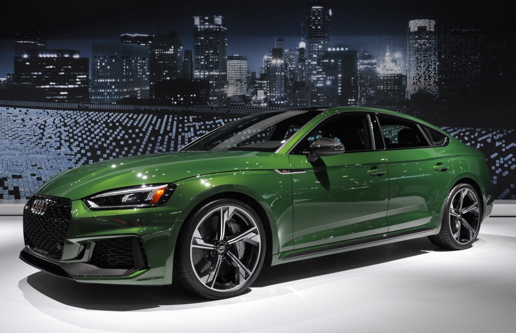 Oto tai trien lam xe New York 2018 anh 1