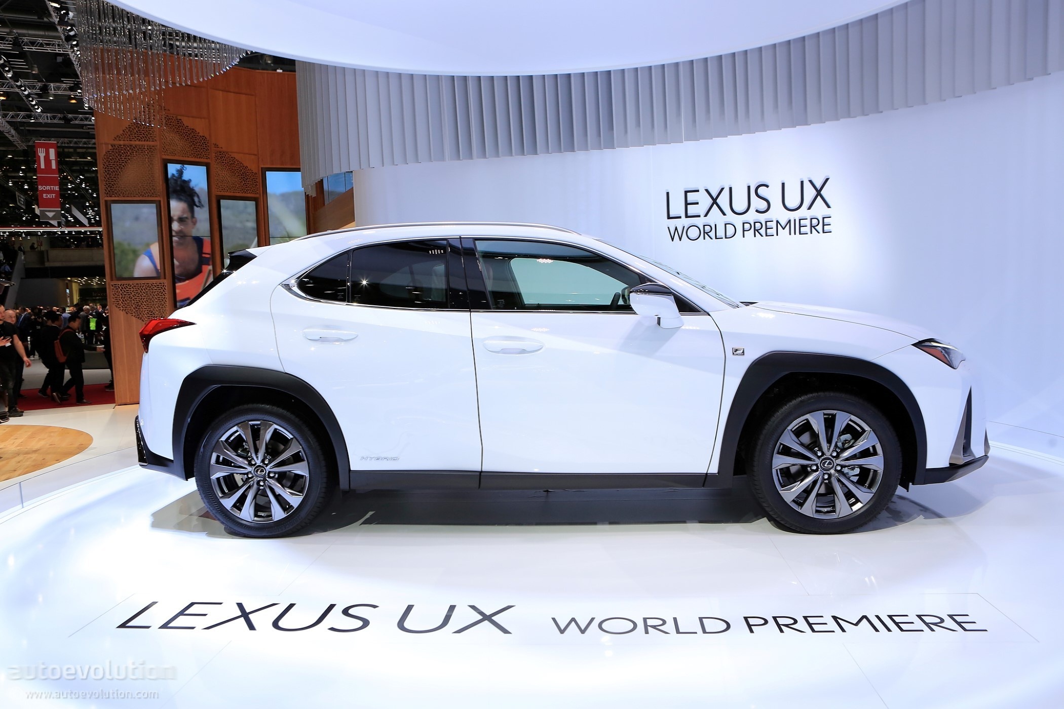 Oto tai trien lam xe New York 2018 anh 10