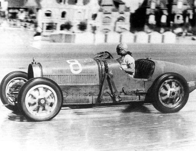 Từ vũ nữ hộp đêm trở thành ‘bà hoàng Bugatti’ ảnh 3 Tu vu nu hop dem tro thanh ‘ba hoang Bugatti’ anh 3