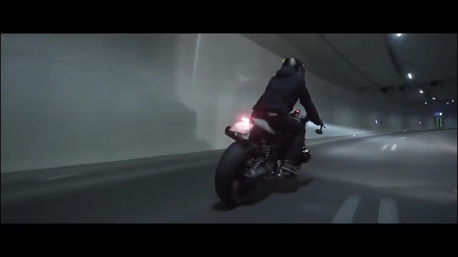 BMW R nineT ‘Falcon’ tu lo do Hookie hinh anh