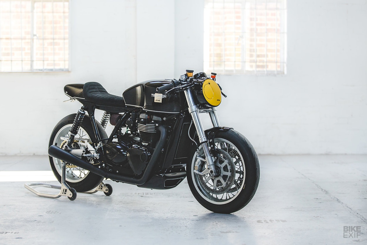 Chien ma Triumph Thruxton R cua hoang tu Brunei hinh anh