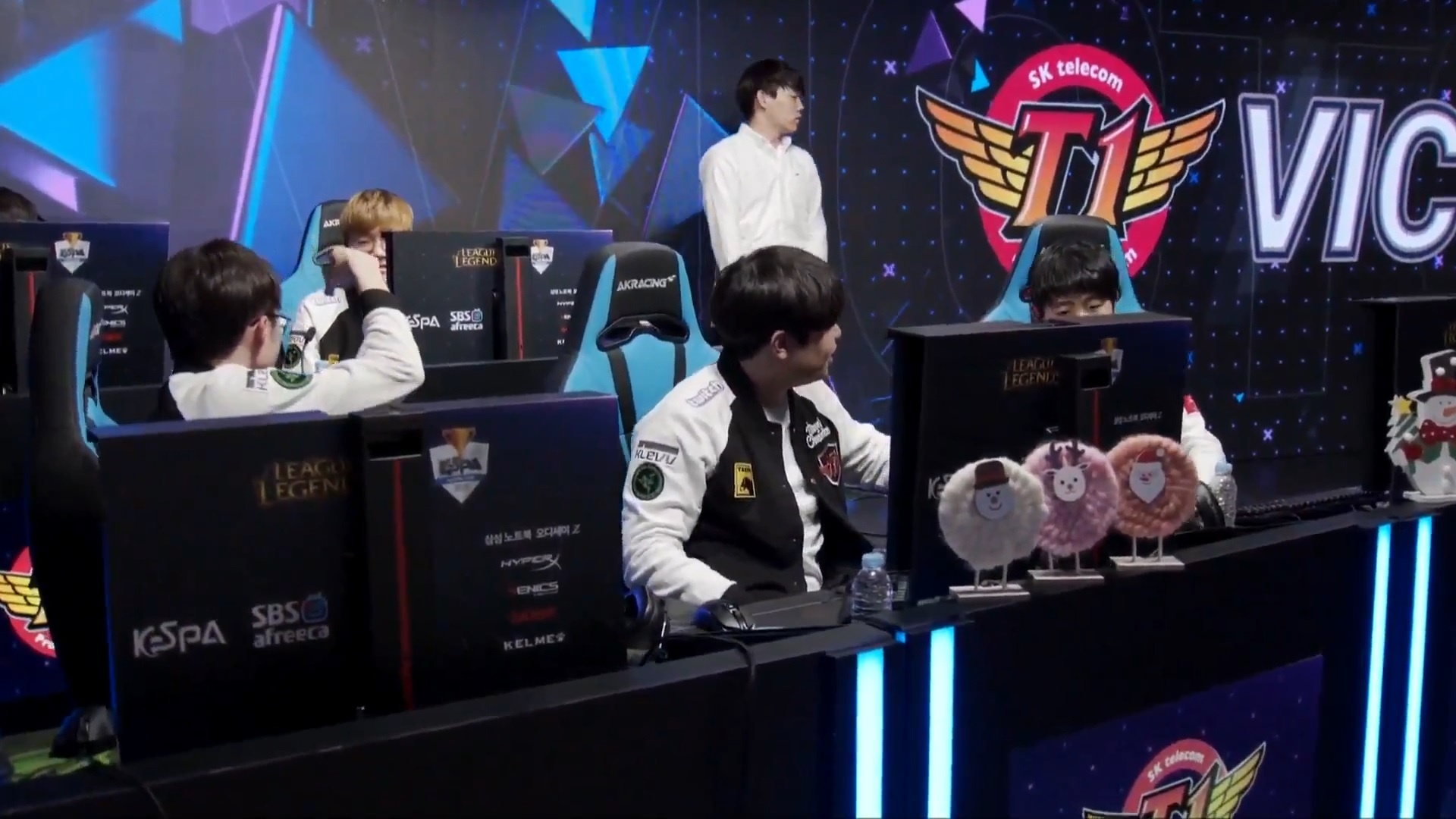 Highlight SKT T1 vs bbq Olivers hinh anh