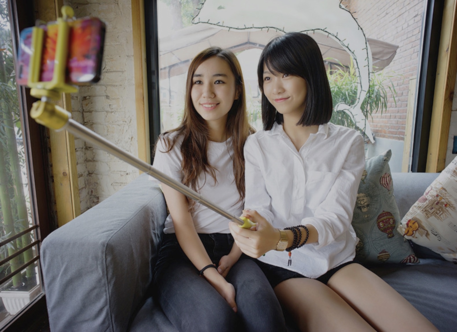 Luat ngam gioi streamer TQ: Cam me tuoi teen, an mac ho hang hinh anh