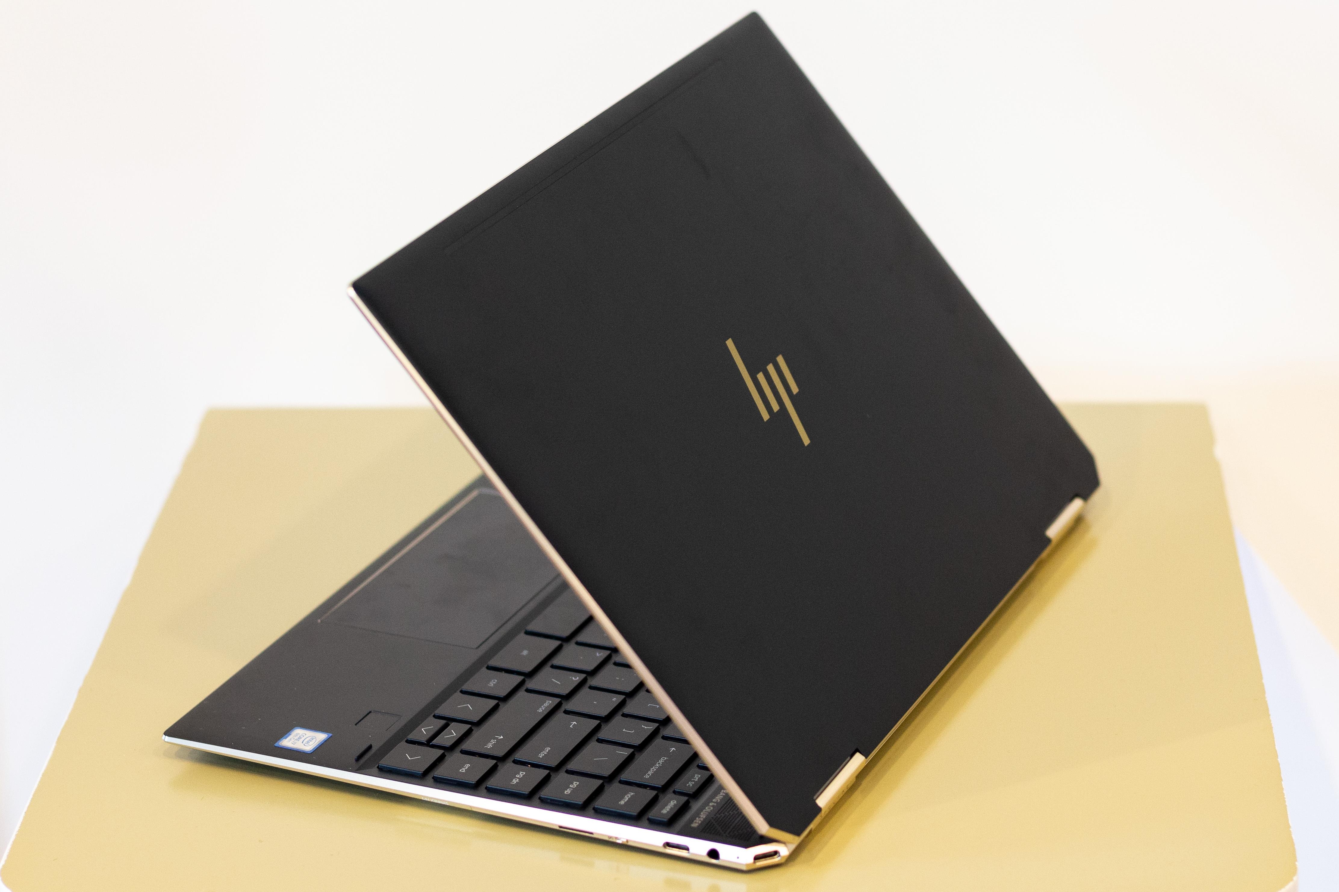 HP Spectre x360 13 và HP EliteBook x360 1040 G5 ảnh 3 HP Spectre x360 13 va HP EliteBook x360 1040 G5 anh 3