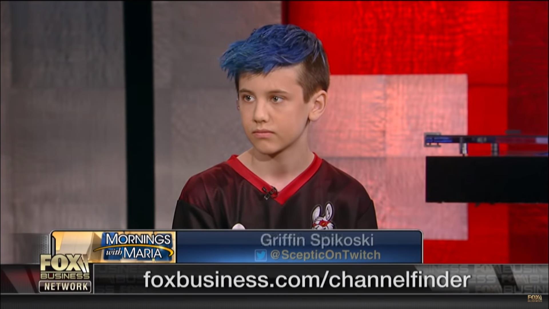 Cau be 14 tuoi choi game Fortnite va kiem duoc 4,6 ty dong hinh anh