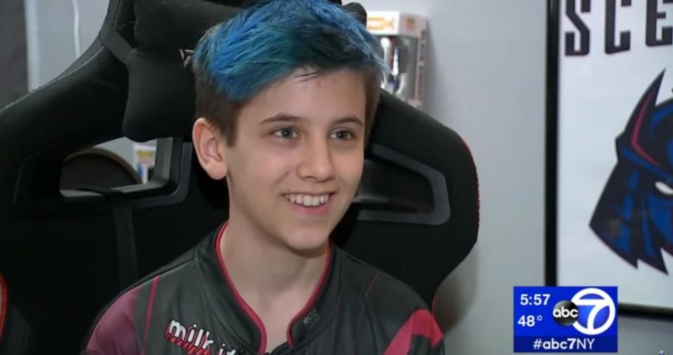 Cậu bé 14 tuổi chơi game Fortnite ảnh 1 Cau be 14 tuoi choi game Fortnite anh 1