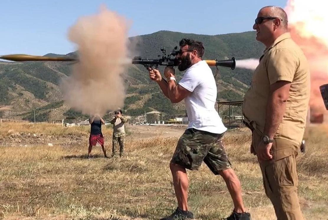 Trieu phu an danh tim kiem dao hoang de to chuc ban PUBG thuc te hinh anh