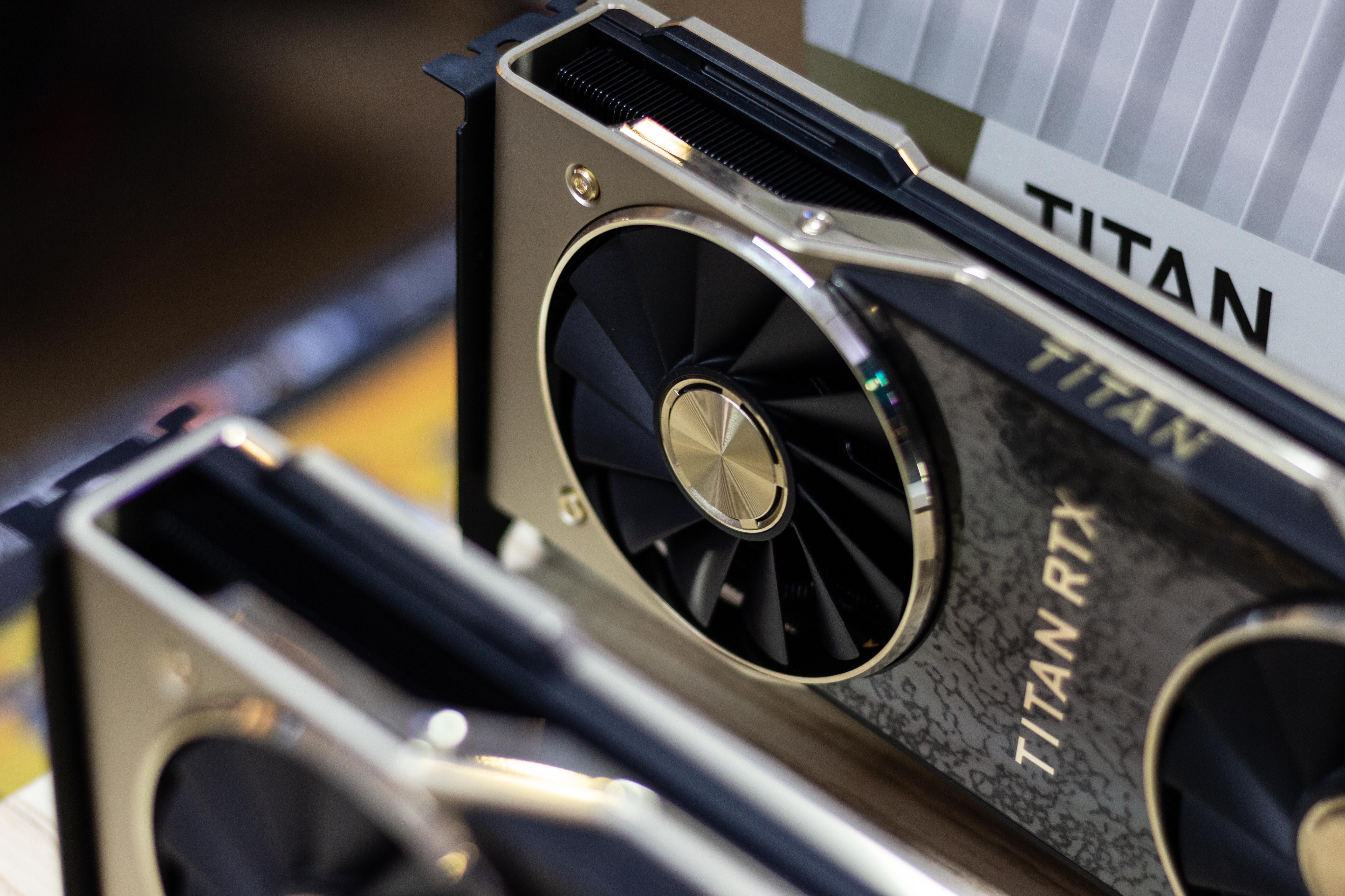 Card do hoa Titan RTX dau tien tai Viet Nam anh 4