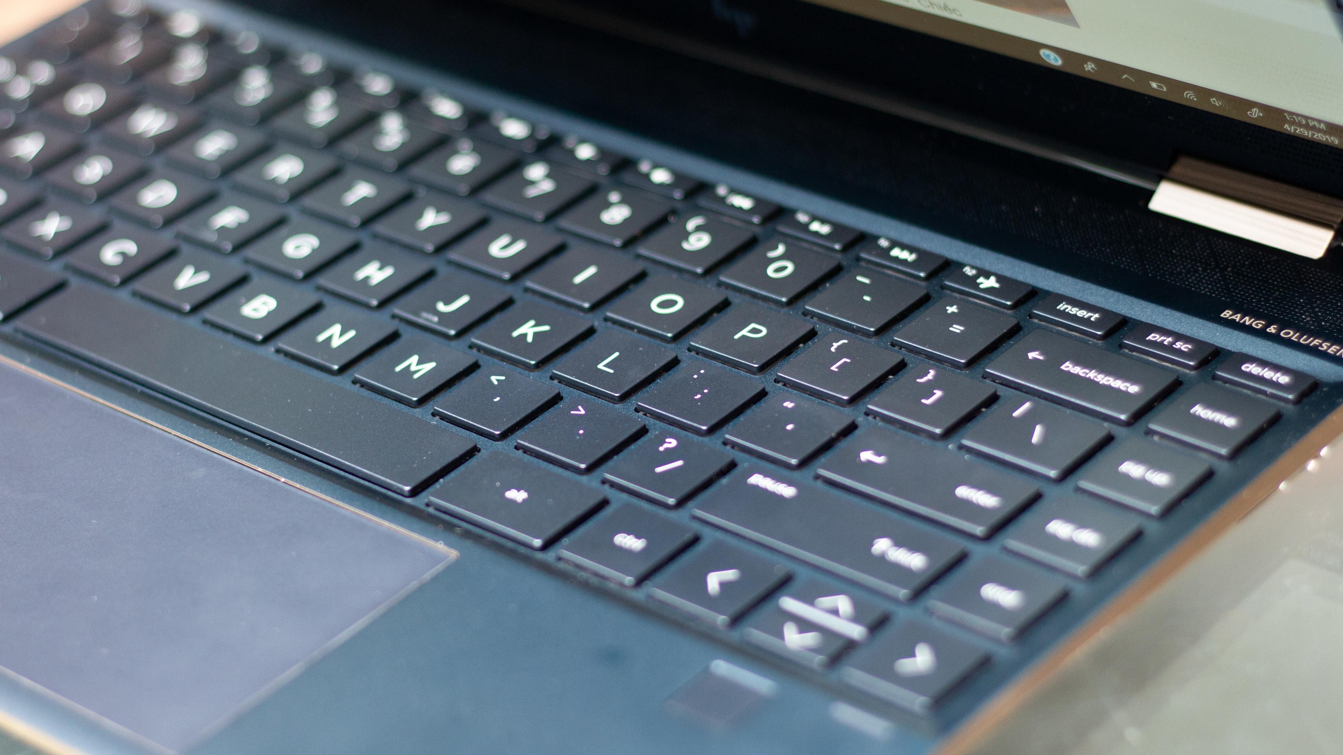 Danh gia HP Spectre x360 13 anh 5