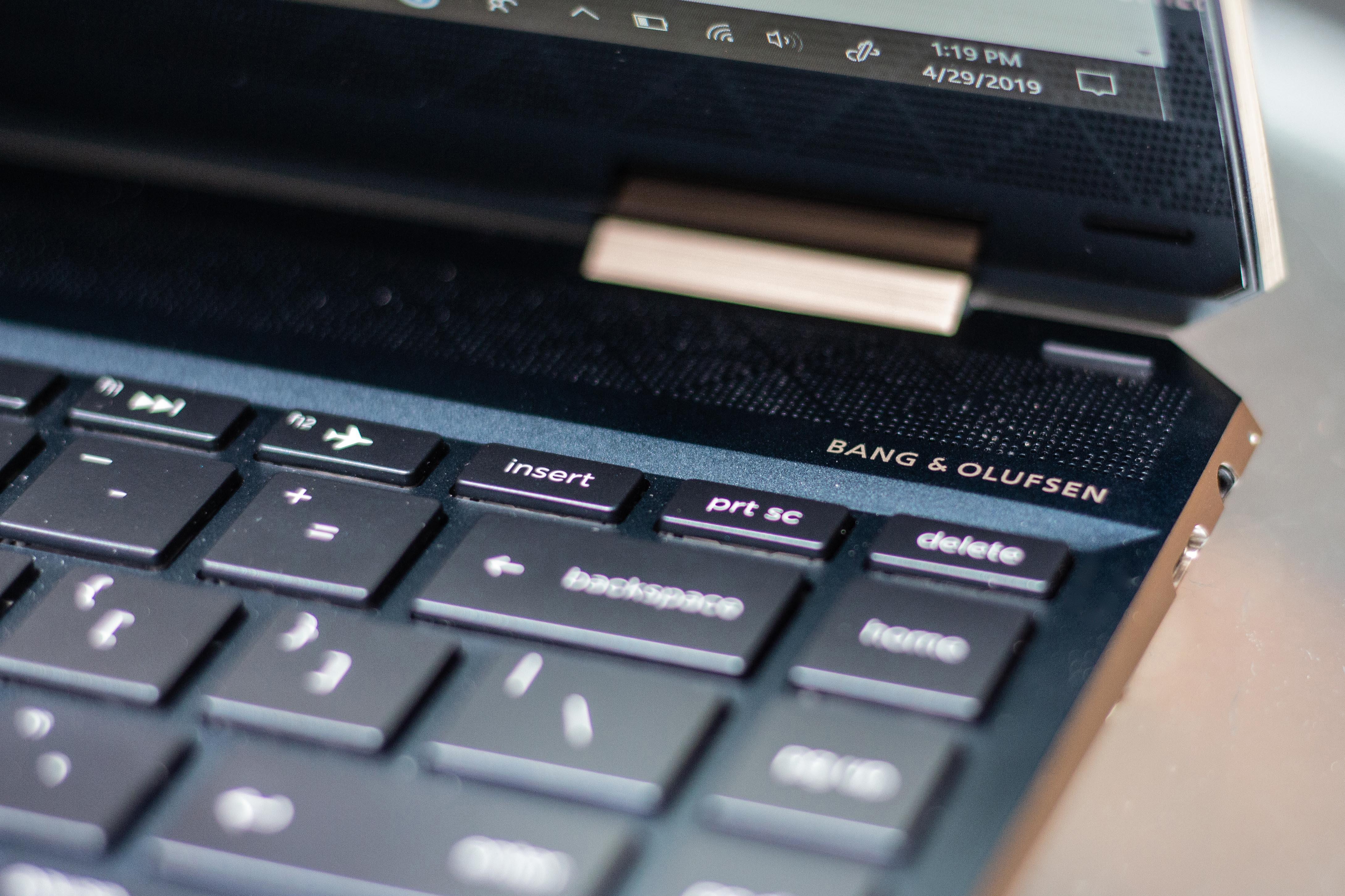 Danh gia HP Spectre x360 13 anh 7