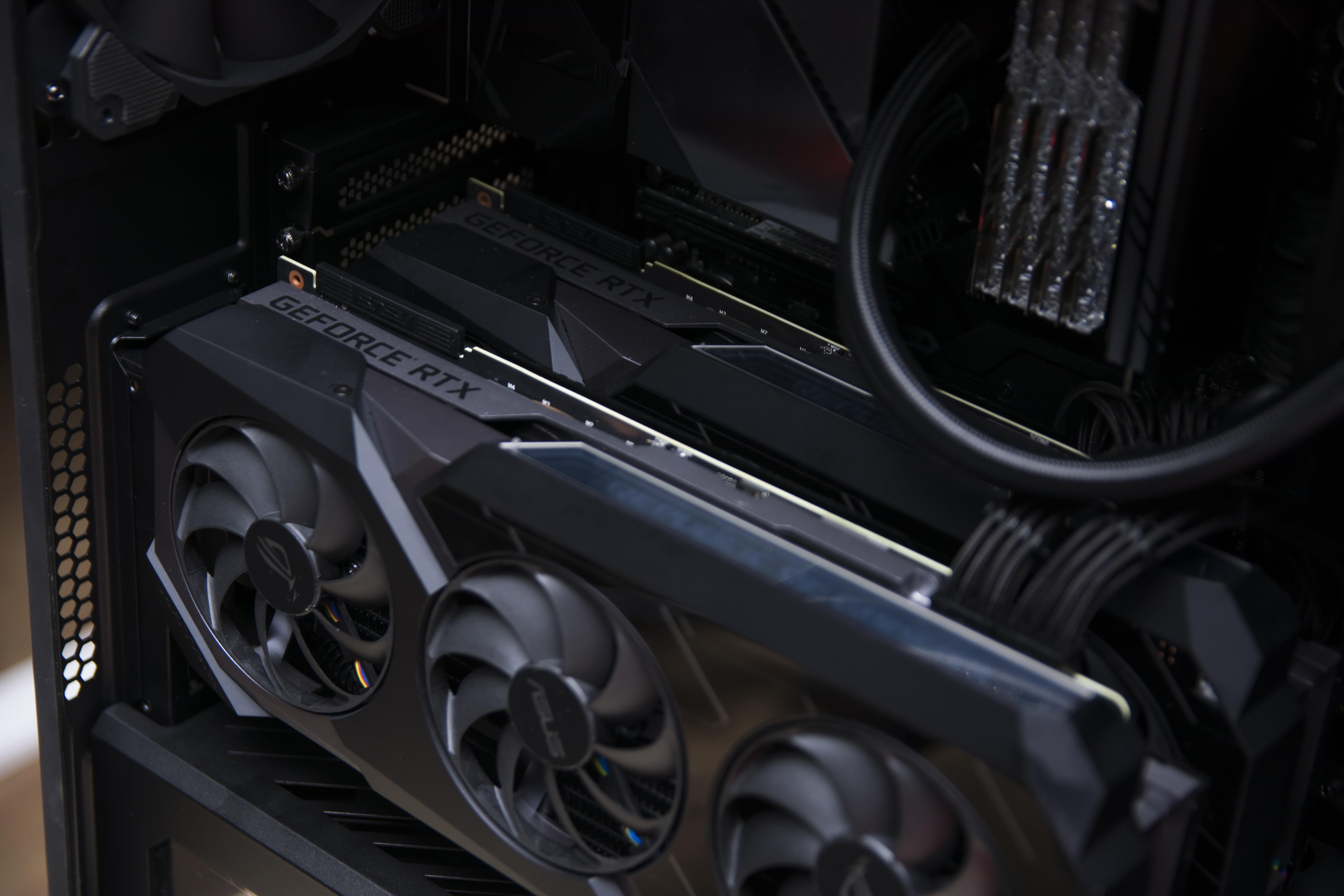 Card do hoa ROG Matrix 2080 Ti doc nhat VN anh 3