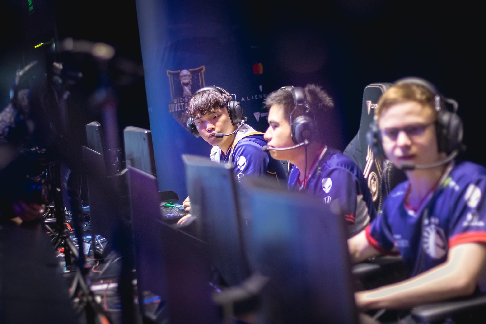 Thua trang 0-3, 'trau do' Viet Nam bi 'ngua chien' Bac My do van hinh anh