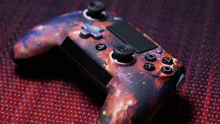 Tay cam PS4 Scuf Vantage co xung voi gia 200 USD? hinh anh