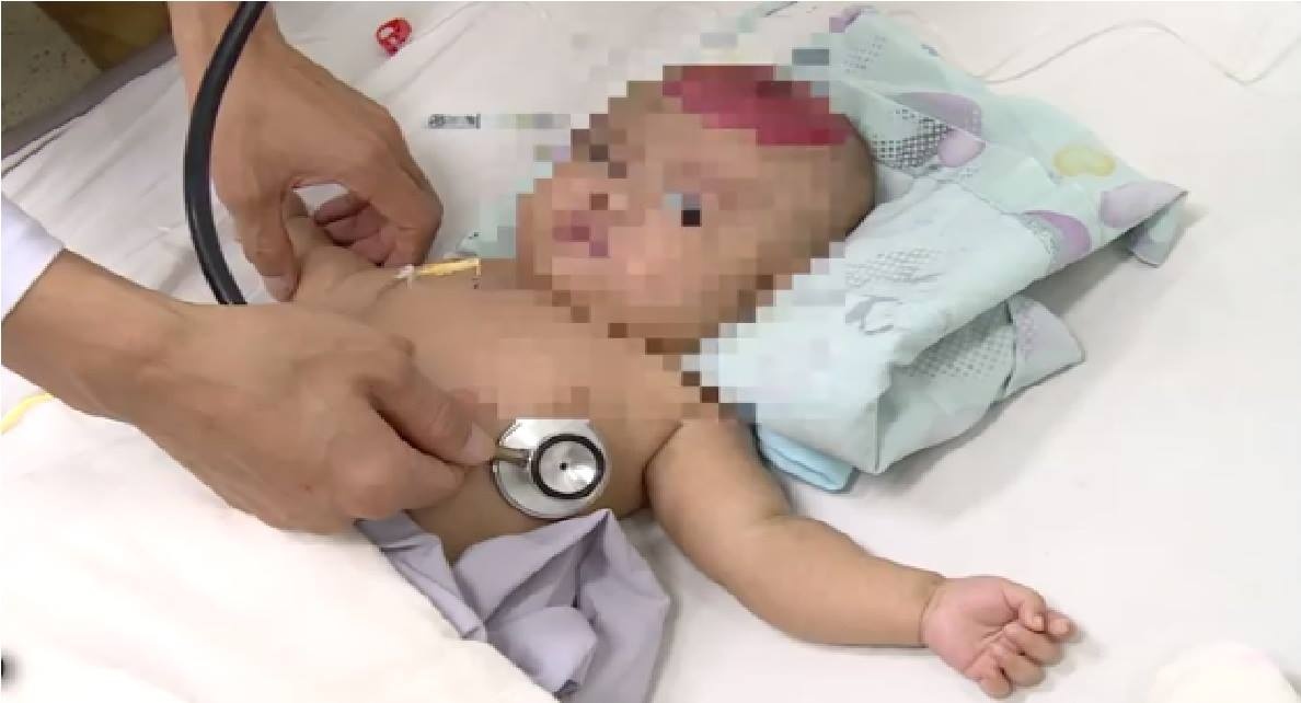 điện thoại rơi trúng đầu,  điện thoại rơi chấn thương sọ não ảnh 1 dien thoai roi trung dau,  dien thoai roi chan thuong so nao anh 1