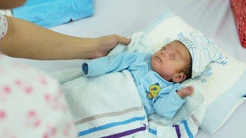 nuôi sống trẻ sinh non ảnh 1 nuoi song tre sinh non anh 1