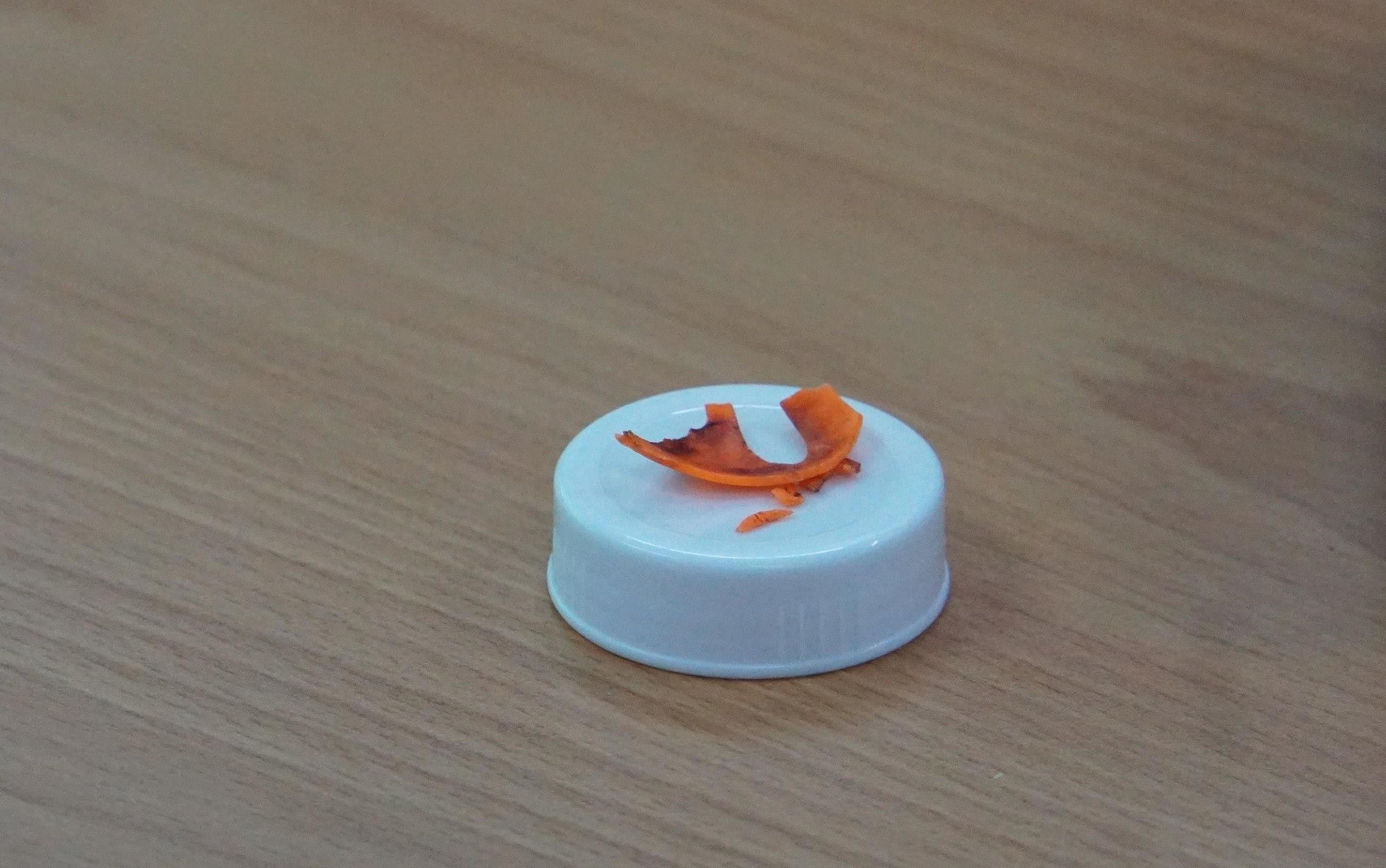 mieng nhua trong duong tho,  di vat trong duong tho be trai anh 1