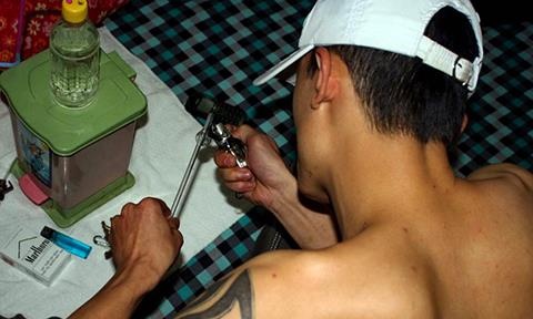 Tu dam gan 20 nhat sau khi 'phe' ma tuy da hinh anh