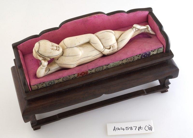 Phu nu trung Quoc giu trinh tiet,  bup be kham benh giu trinh tiet anh 1