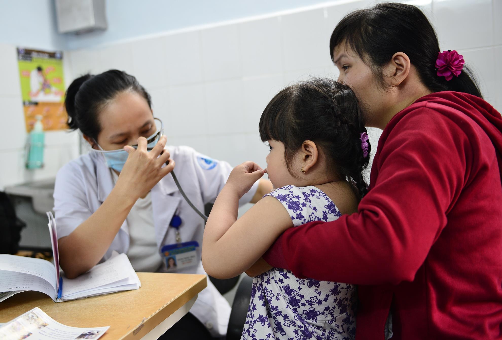 Khong hai long khi dang ky kham benh va cho xet nghiem o Sai Gon hinh anh