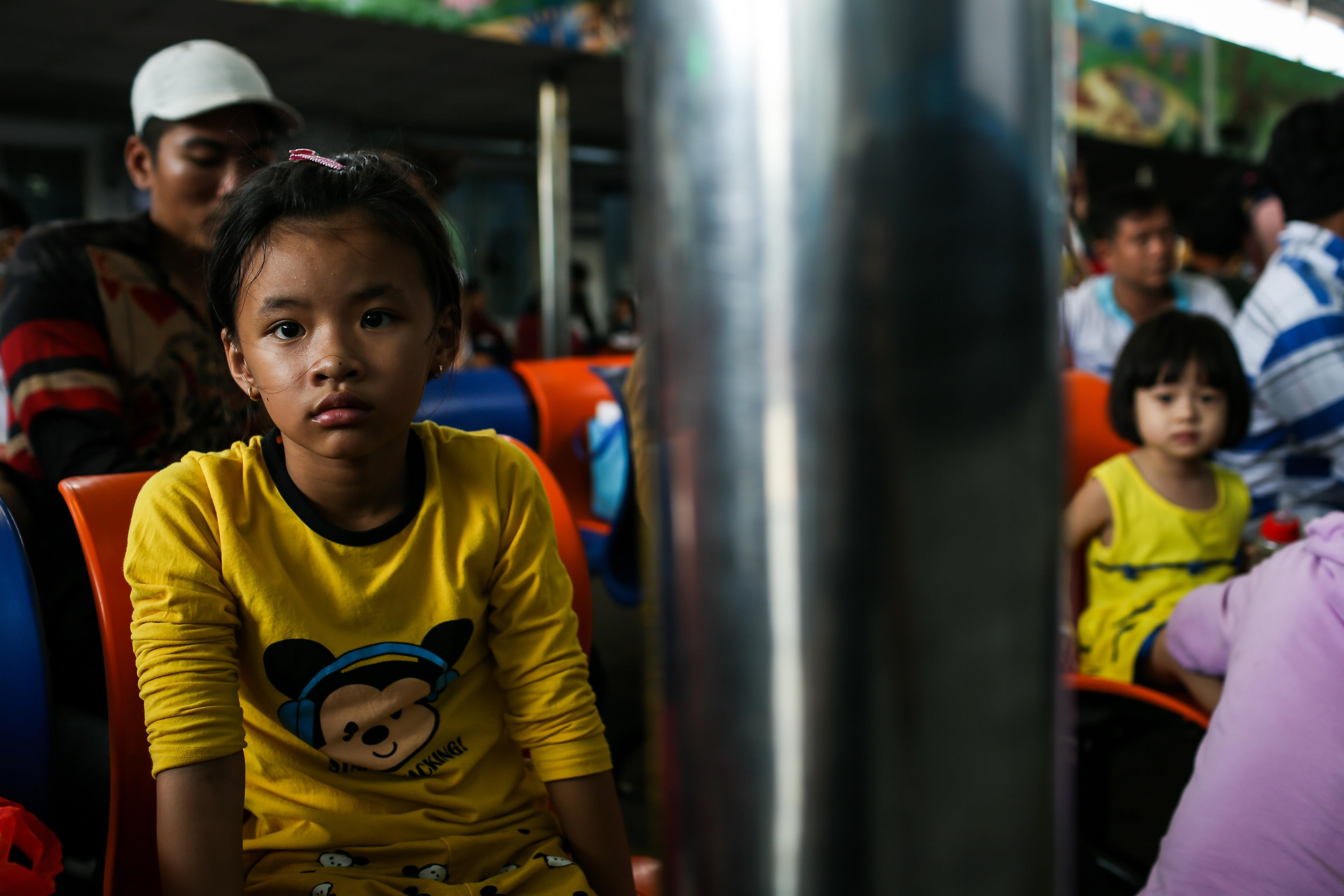 Tre don dap nhap vien do nang nong,  benh vien sai gon gong minh kham benh anh 7