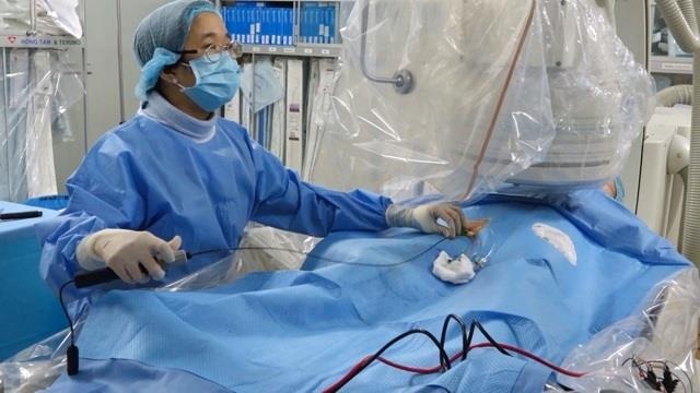 bé gái mắc hội chứng tim đập nhanh ảnh 1 be gai mac hoi chung tim dap nhanh anh 1