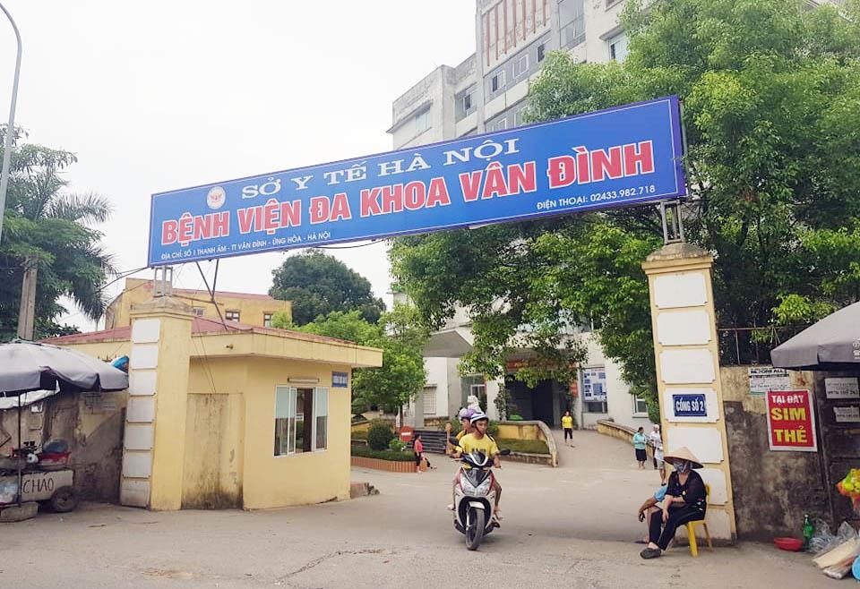 bé trai tử vong do chuyển viện muộn  ảnh 1 be trai tu vong do chuyen vien muon anh 1