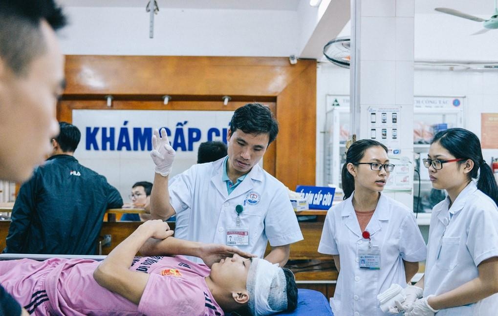 bác sĩ muốn về hưu non bị gia đình phản đối ảnh 1 bac si muon ve huu non bi gia dinh phan doi anh 1