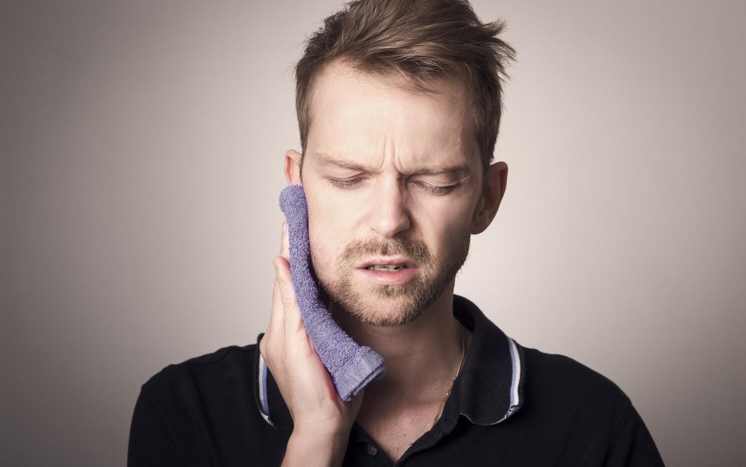 đàn ông mắc bệnh quai bị ảnh 1 dan ong mac benh quai bi anh 1