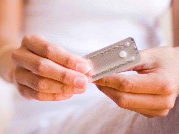 Co gai 25 tuoi dot quy nghi do dung thuoc tranh thai keo dai hinh anh