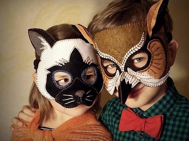 Da mat phong rop vi deo mat na hoa trang Halloween hinh anh