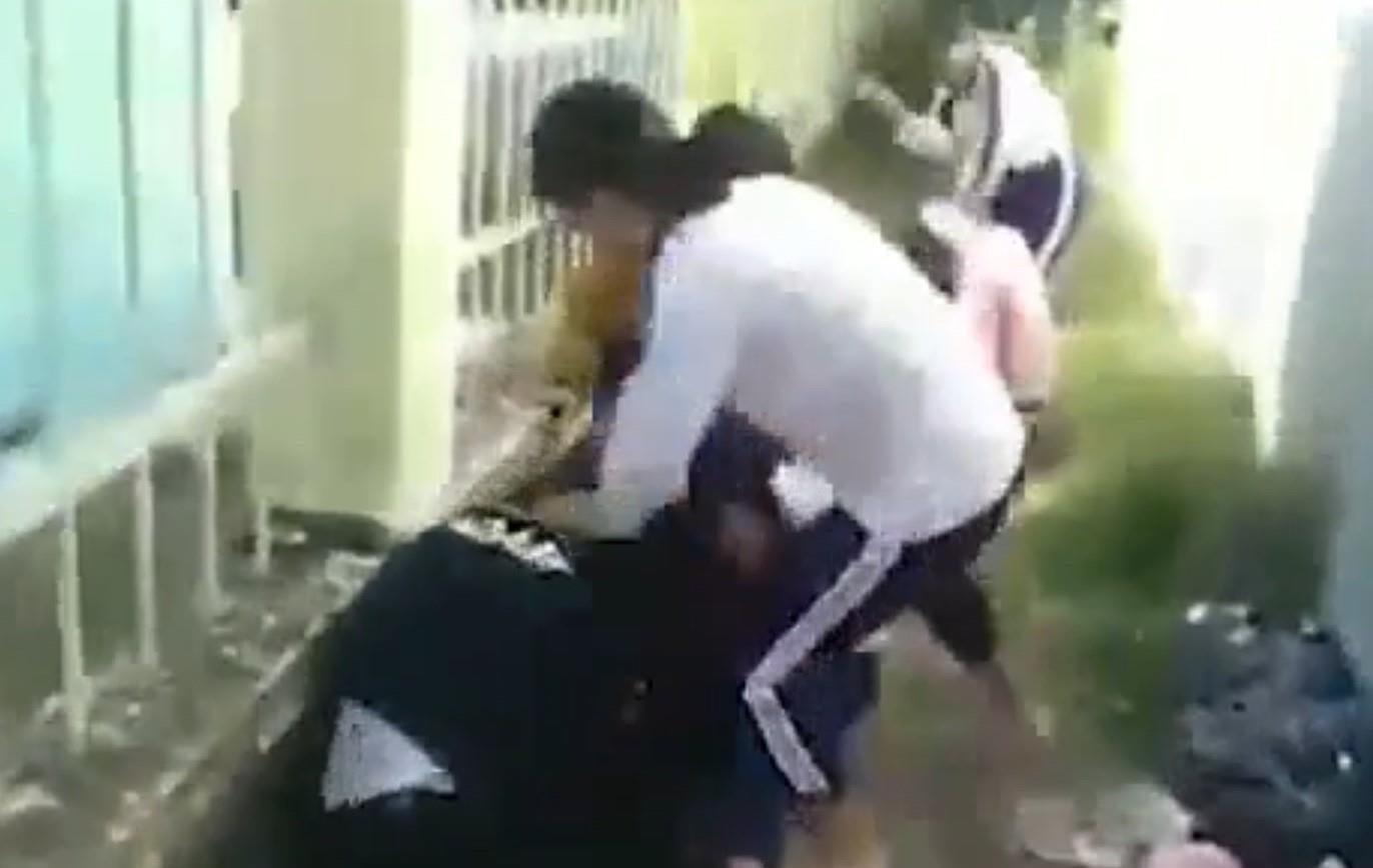 Cong an vao cuoc vu 4 nu sinh lop 6 bi danh hinh anh