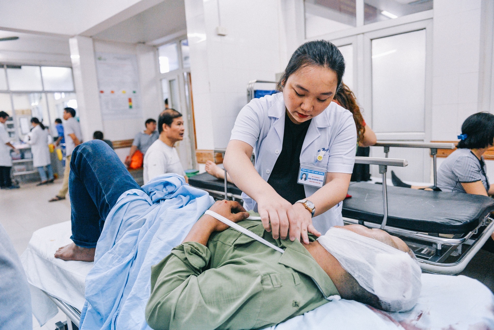 Dau nam 2020, benh nhan ngo doc, tai nan vi ruou bia tang hinh anh