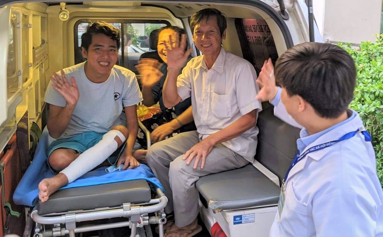 thầy giáo mắc bệnh hiếm ảnh 1 thay giao mac benh hiem anh 1