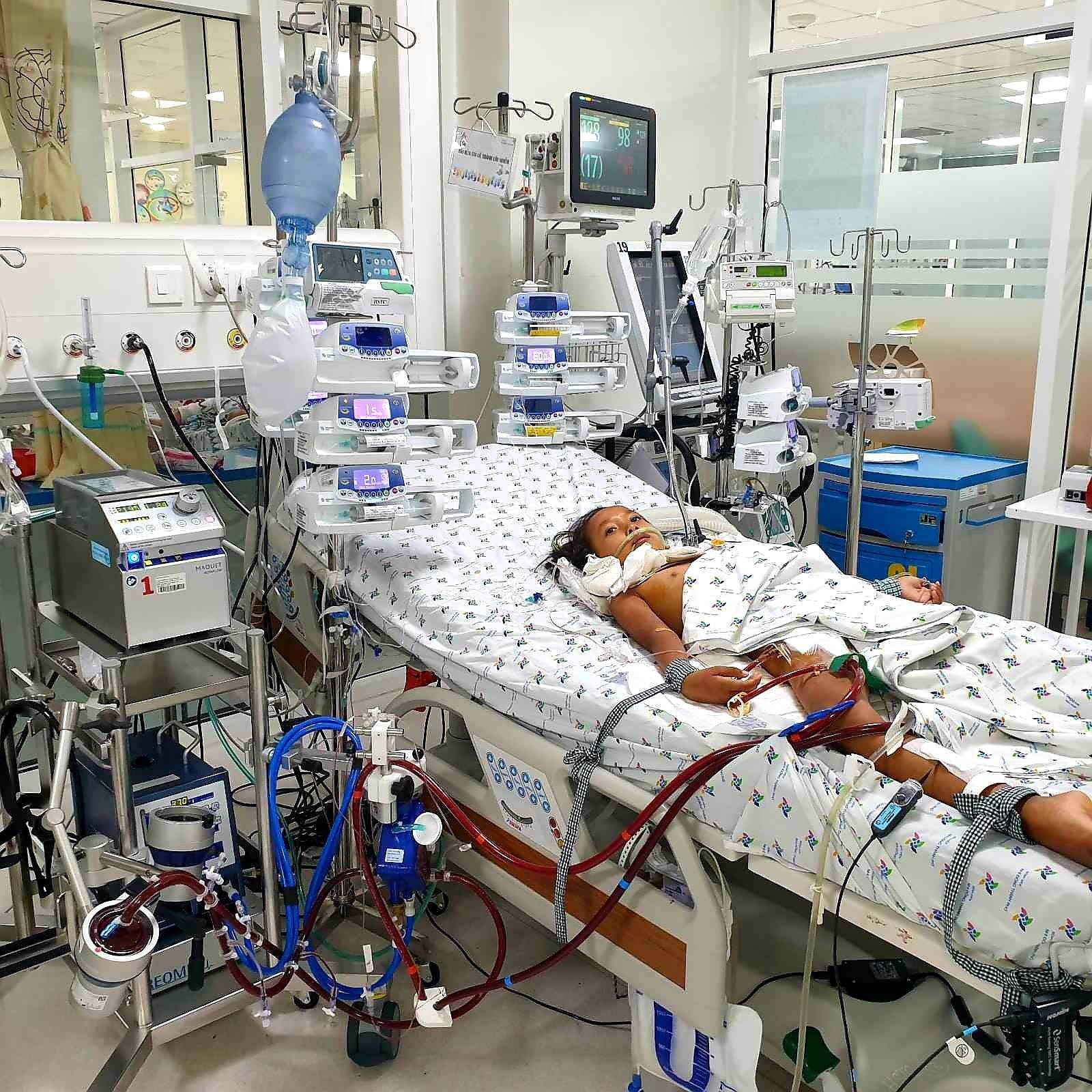 bé gái mắc viêm cơ tim  ảnh 1 be gai mac viem co tim anh 1
