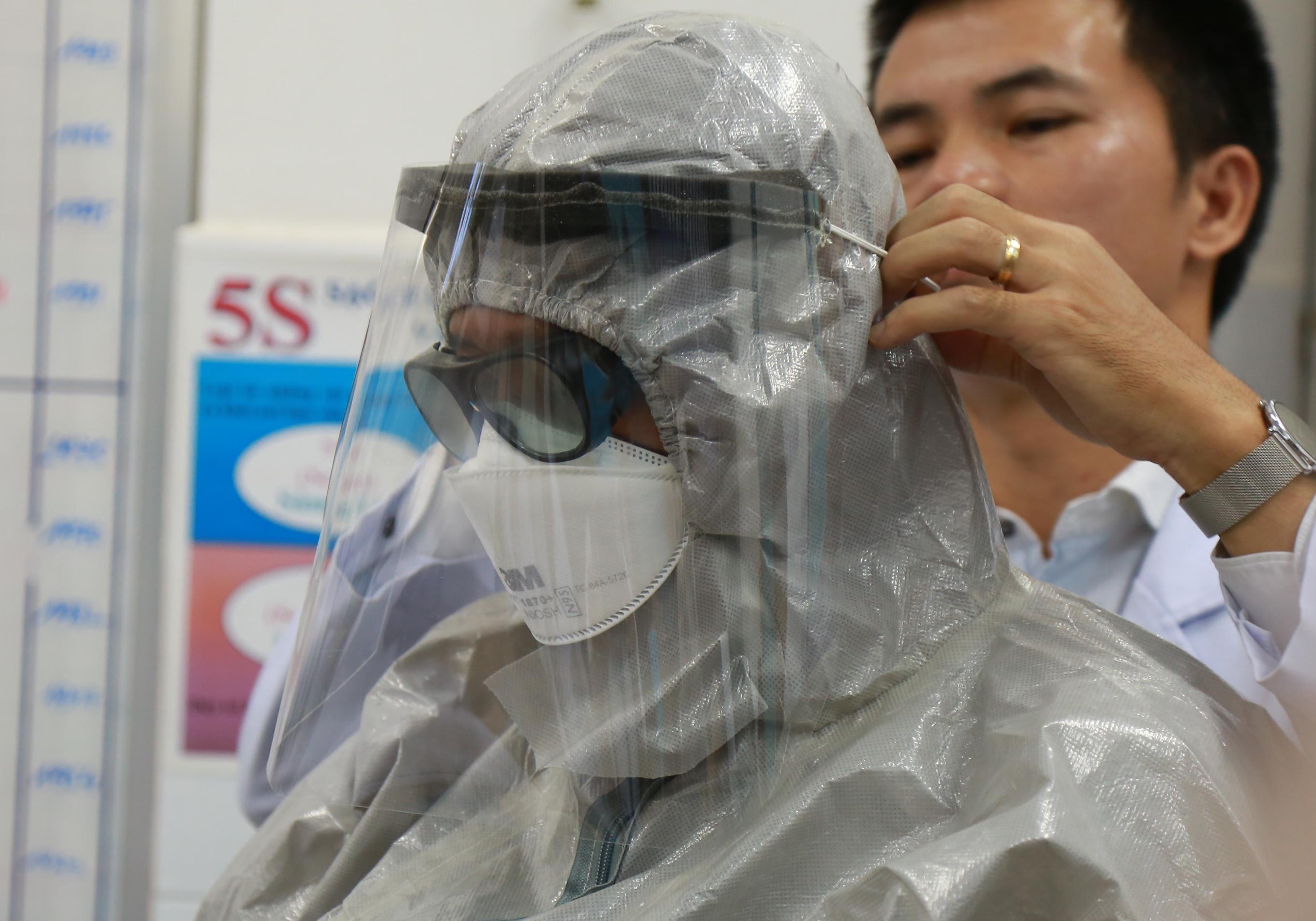 Nguoi thu 8 tai Viet Nam nhiem virus corona hinh anh