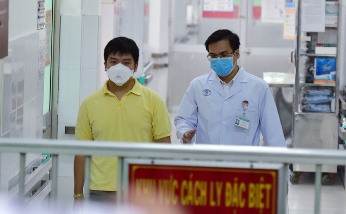 Benh vien dung hoat dong mung ngay thay thuoc, tap trung chong dich hinh anh