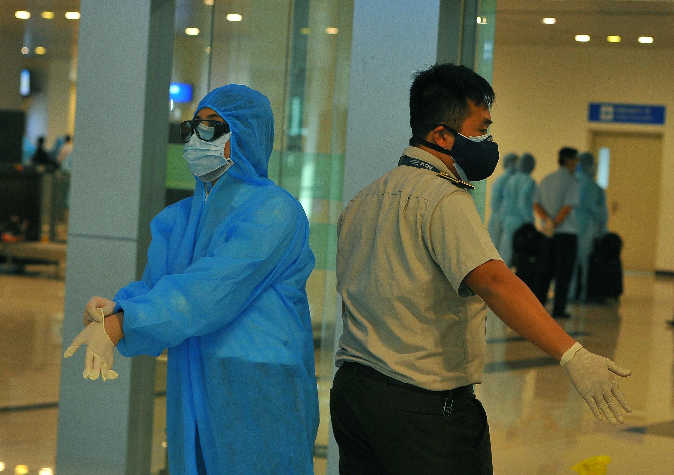 Nguoi tu tinh, thanh co dich den TP.HCM phai cach ly tap trung hinh anh