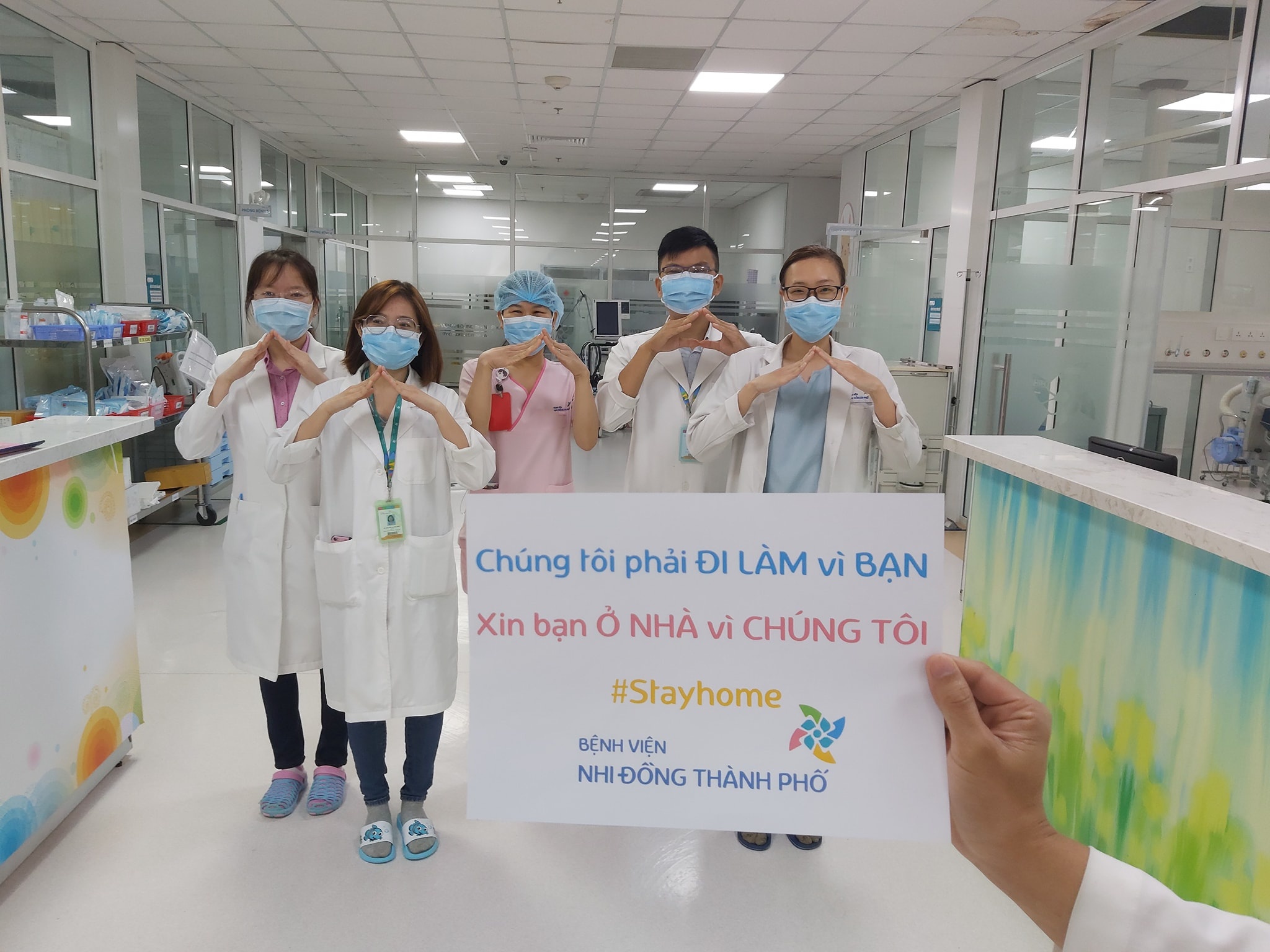 Them 14 nguoi mac Covid-19, ca nuoc co 113 benh nhan hinh anh