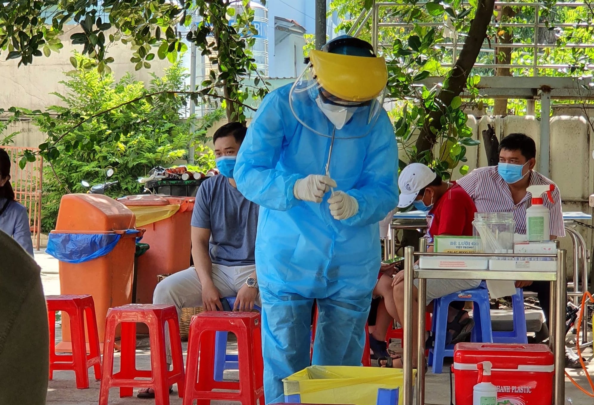 xét nghiệm người trở về từ Đà Nẵng ảnh 1 xet nghiem nguoi tro ve tu Da Nang anh 1