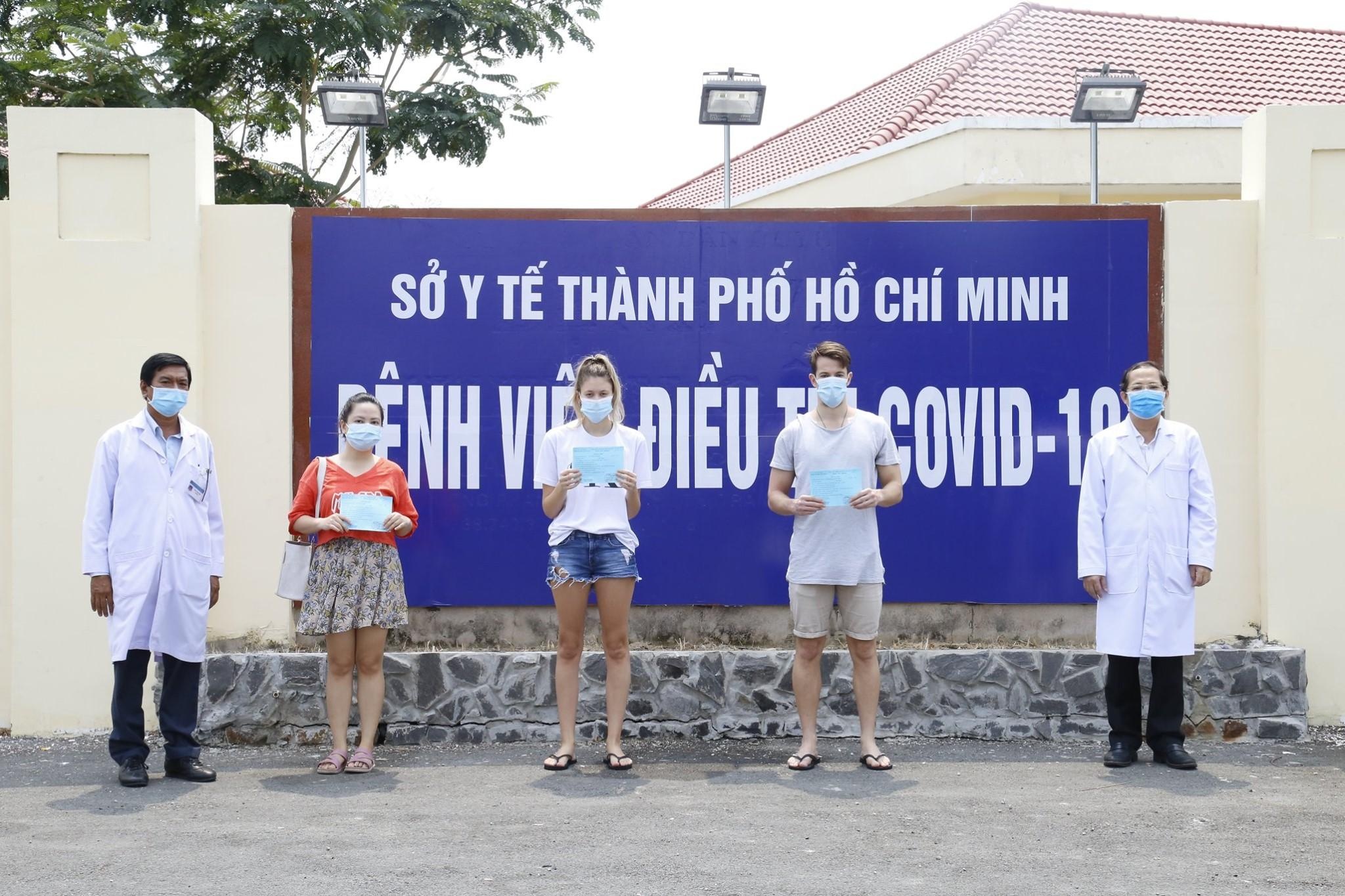 bệnh nhân Covid-19 khỏi bệnh ảnh 1 benh nhan Covid-19 khoi benh anh 1