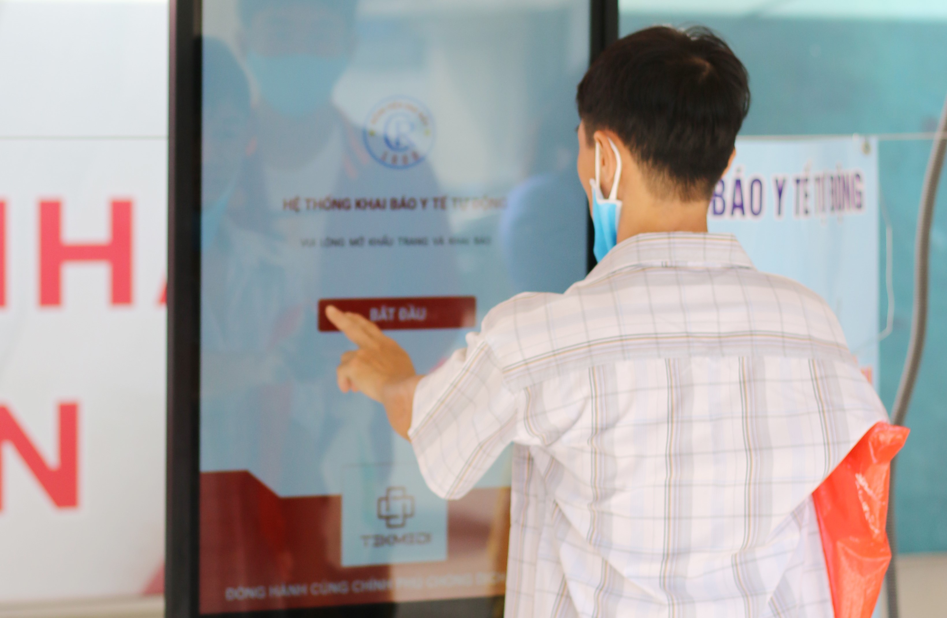 khai bao y te truc tuyen anh 1