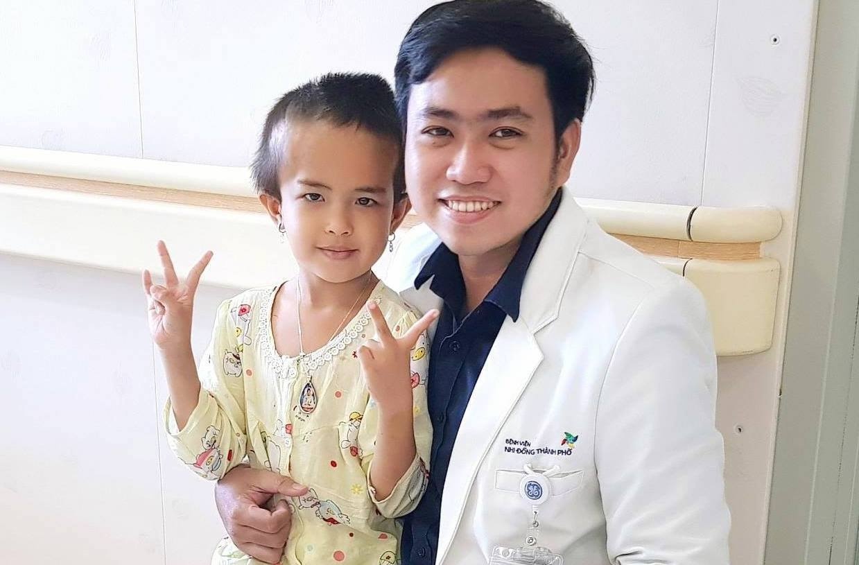 bé gái hôn mê do xuất huyết não ảnh 2 be gai hon me do xuat huyet nao anh 2