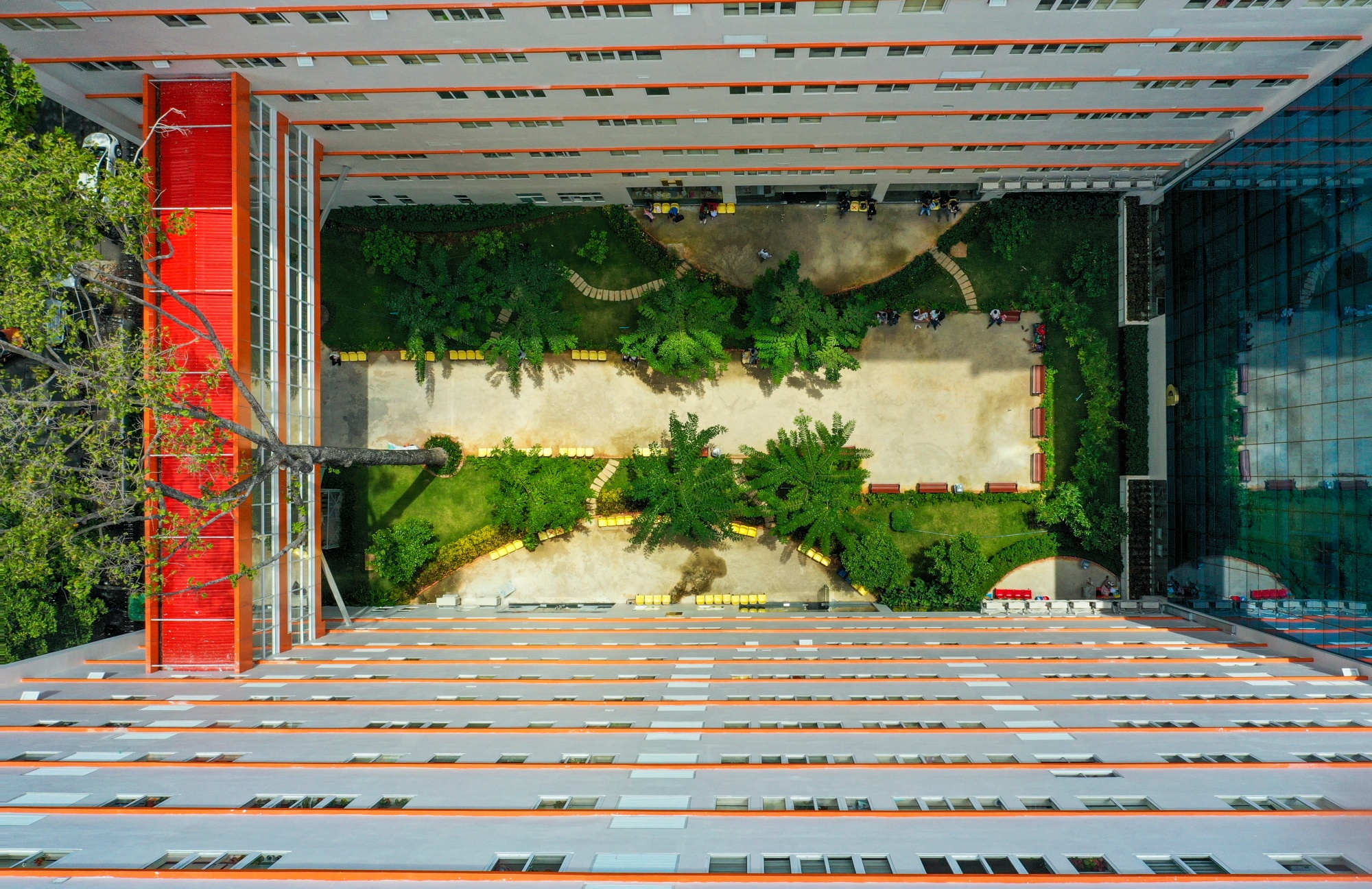 toa nha Bach Hop Benh vien Hung Vuong anh 2