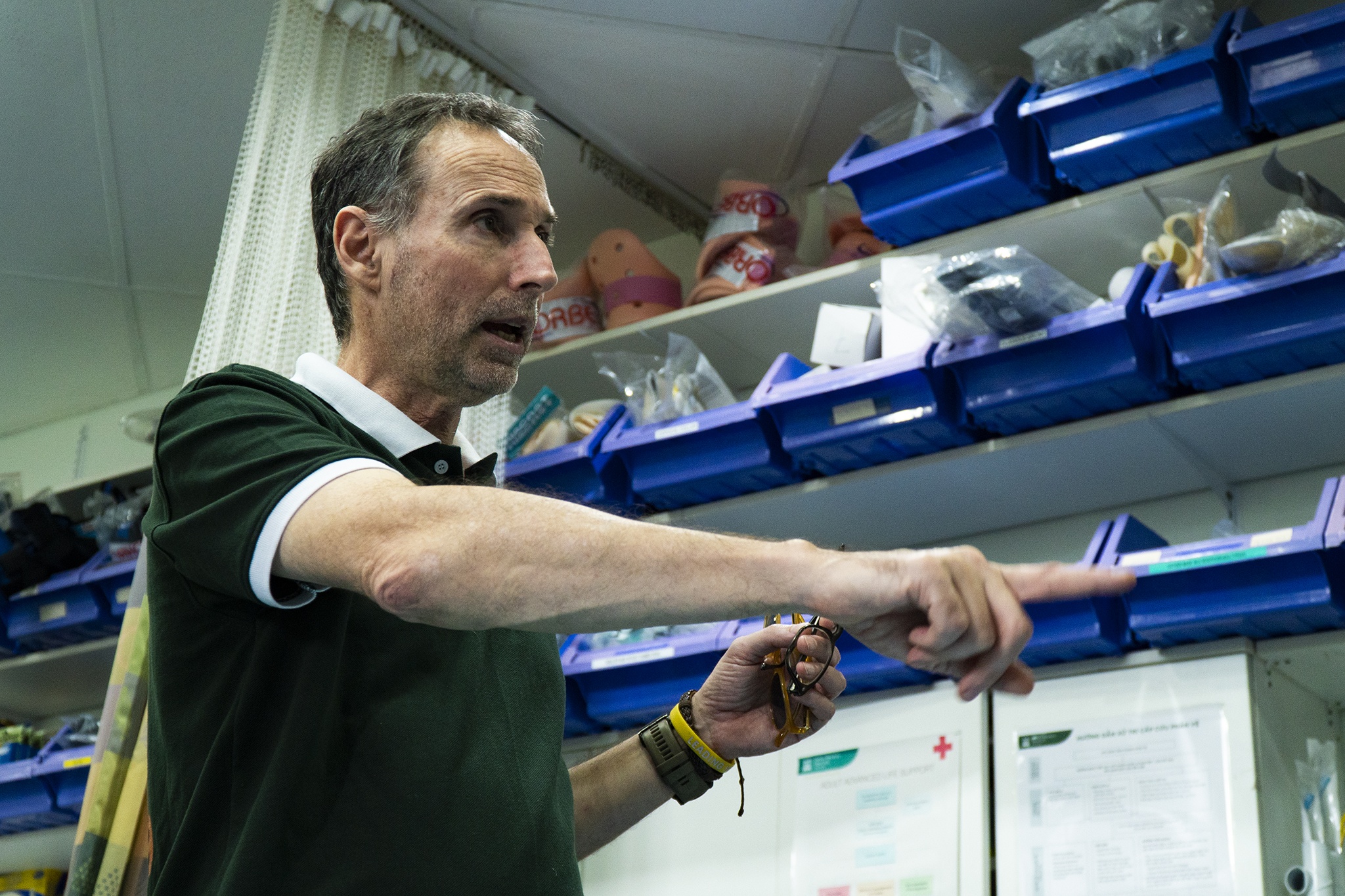 van chuyen benh nhan 91 ve nuoc anh 7