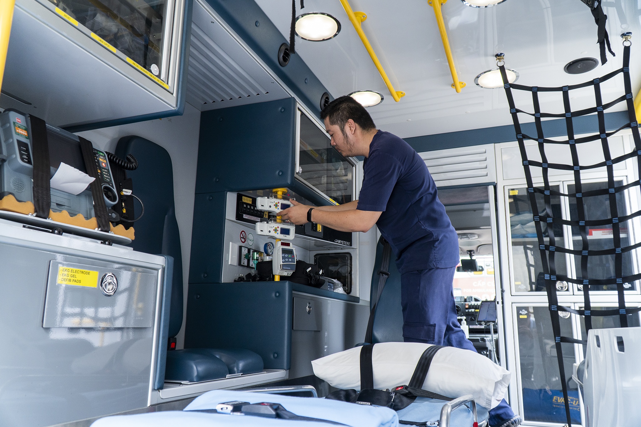 van chuyen benh nhan 91 ve nuoc anh 8