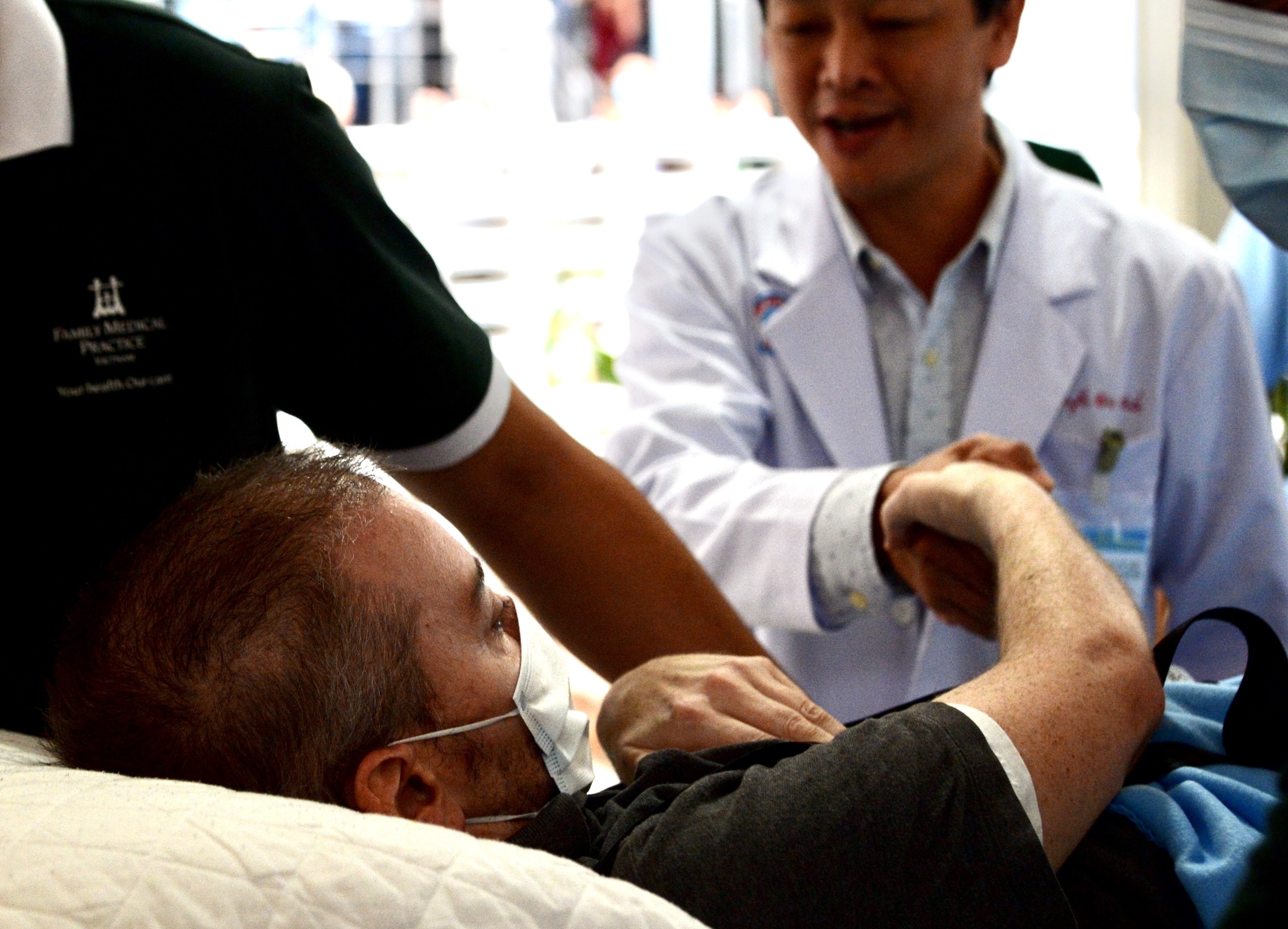 Nam phi cong la 'bieu tuong cuoc chien chong virus cua Viet Nam' hinh anh