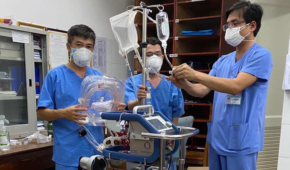 bệnh nhân ở đà nẵng can thiệp ecmo ảnh 1 benh nhan o da nang can thiep ecmo anh 1