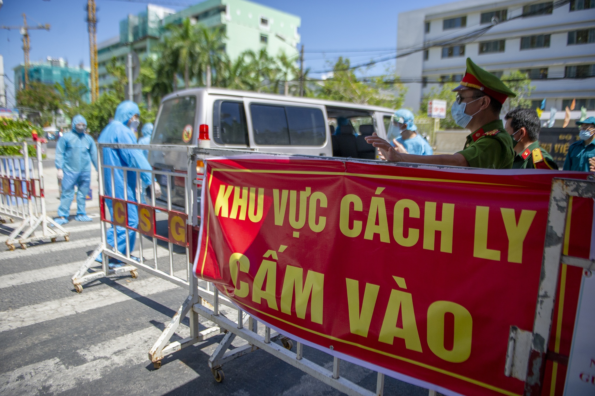 dịch Covid-19 xấu nhất trong mùa đông xuân ảnh 2 dich Covid-19 xau nhat trong mua dong xuan anh 2