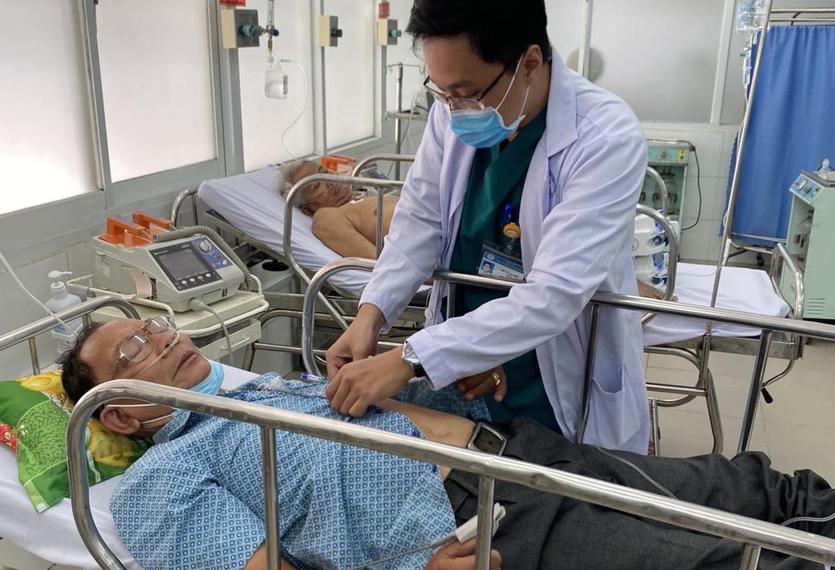 Chủ tịch Quảng Nam cảm ơn bác sĩ Chợ rẫy ảnh 1 Chu tich Quang Nam cam on bac si Cho ray anh 1