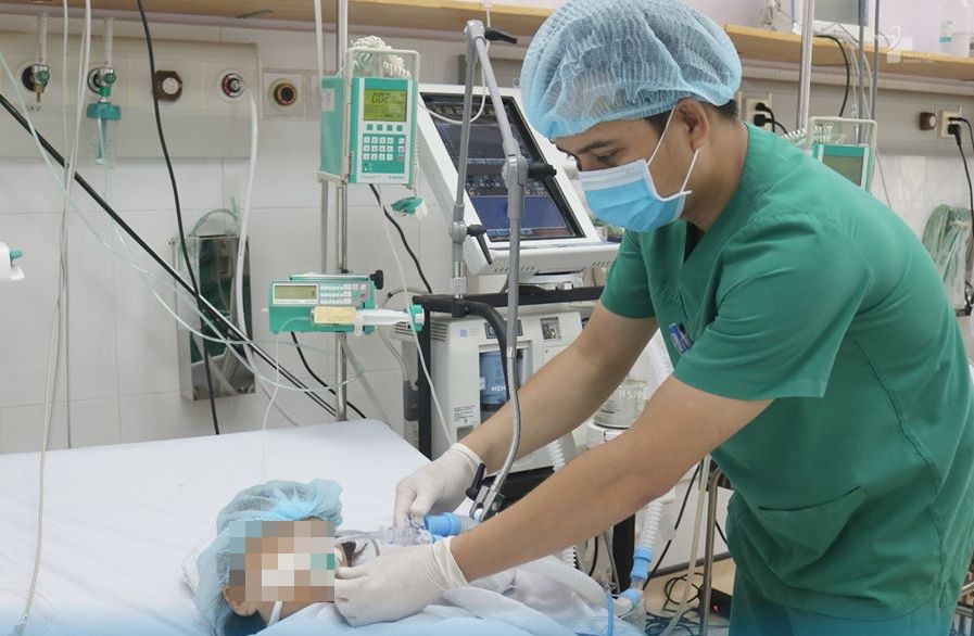 hai bé suýt chết đuối ảnh 1 hai be suyt chet duoi anh 1
